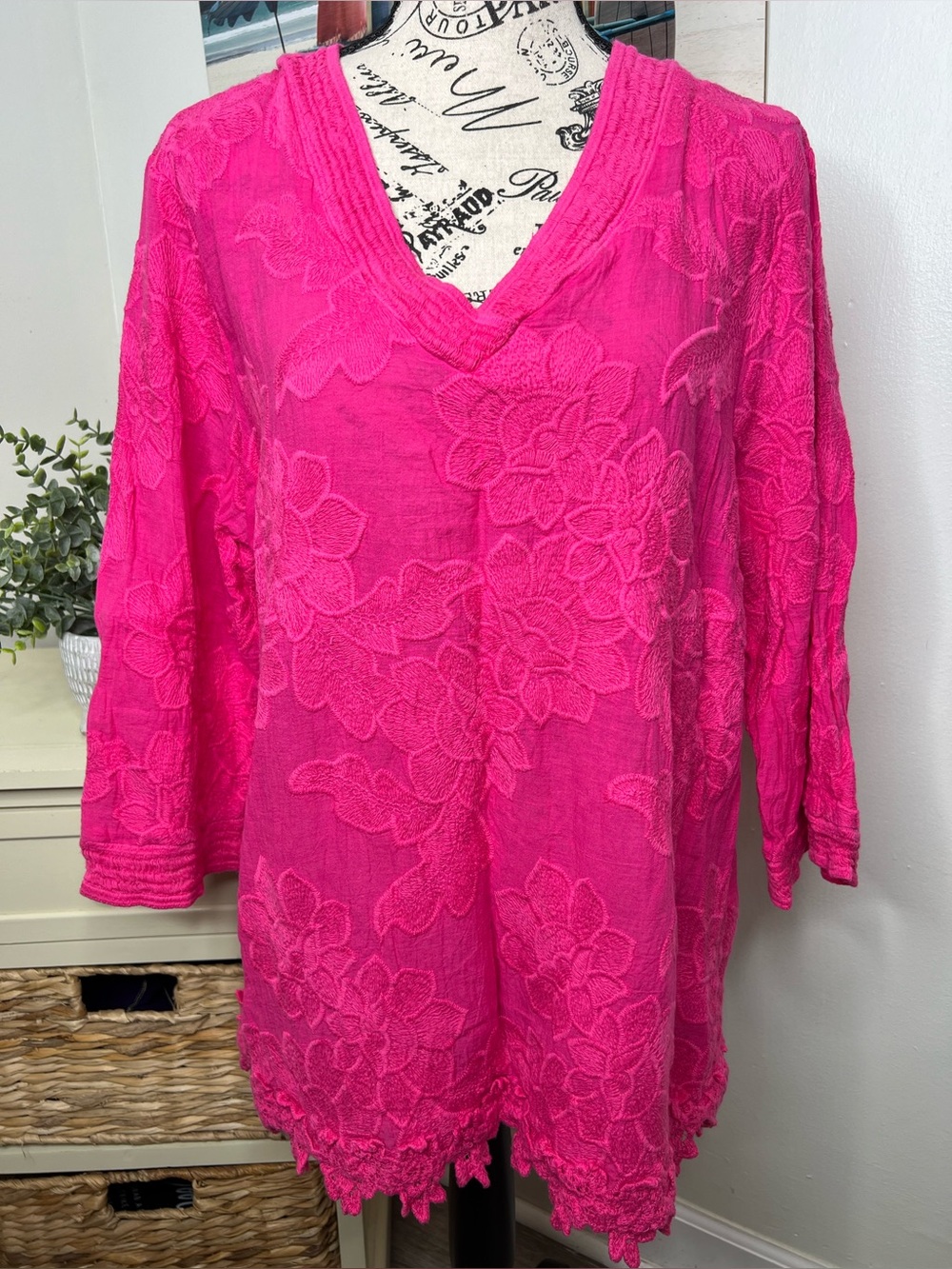 Chico’s Fuchsia Floral Tunic Top